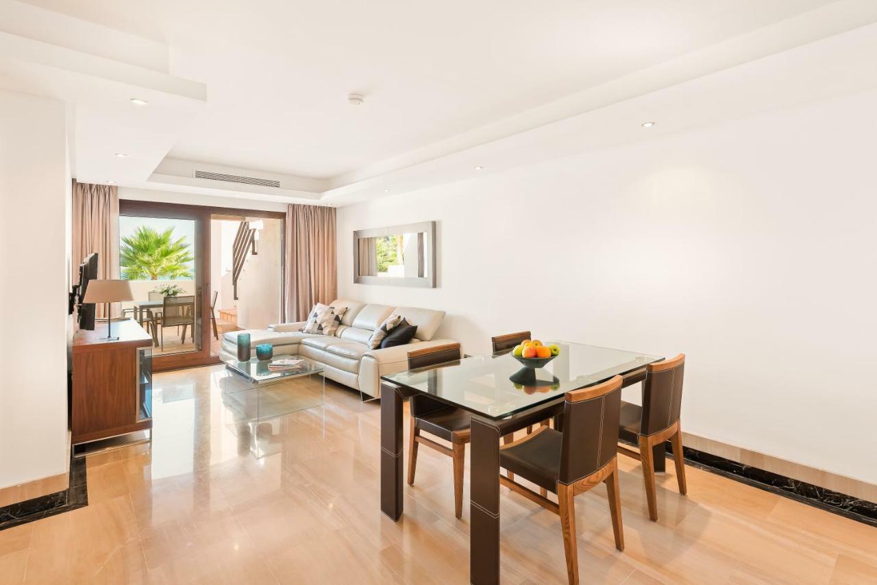Bahia De La Plata Luxury Apartments Estepona Eksteriør billede